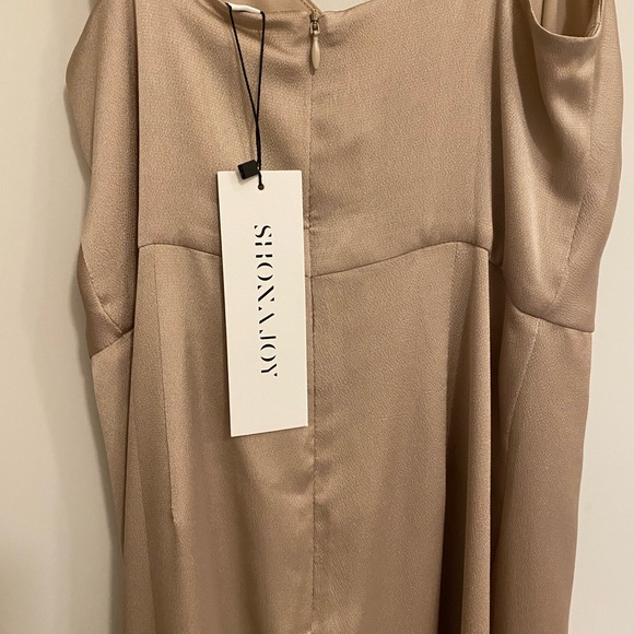 BRAND NEW SHONA JOY Luxe Tie Front Cocktail Dress | Gold | Size 4 - Picture 6 of 8